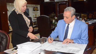 بالصور.. محافظ الغربية يعتمد الأحوزة العمرانية لـ321 قرية وعزبة