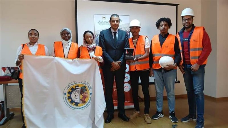 الطلاب الوافدين بجامعة