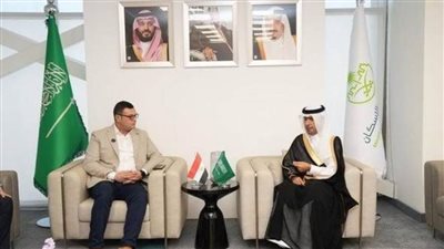 وزير الإسكان يبحث مع نظيره السعودي تعزيز التعاون في مجال التطوير والتنمية العمرانية