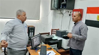 رئيس مركز البداري بأسيوط يتابع سير العمل بالمركز التكنولوجي