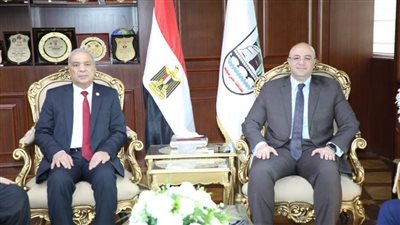 محافظ بني سويف يستقبل رئيس هيئة النيابة الإدارية