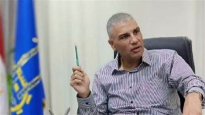 محافظ أسوان يشدد على زيادة وتيرة العمل لتنفيذ المشروعات المدرجة بالخطة الاستثمارية 