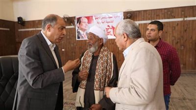 في لقائه الجماهيري لخدمة المواطنين محافظ المنيا يعلن إنشاء مدرستين ثانوي وابتدائي وتطوير ملعب رياضي 