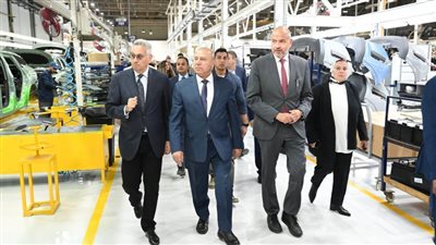كامل الوزير يشهد إطلاق سيارة إكسيد المنتجة في مصر