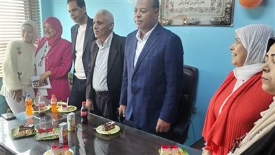 تكريم النقابية عالية باتحاد العمال