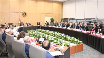 وزير الصناعة يترأس الاجتماع الـ11 للمجموعة الوزارية للتنمية الصناعية  