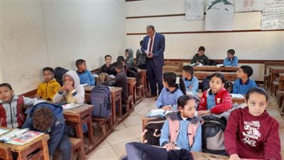 انتظام الحضور وتشكيل غرف عمليات للتعامل الفوري مع مياه الأمطار بمحيط مدارس البحيرة 