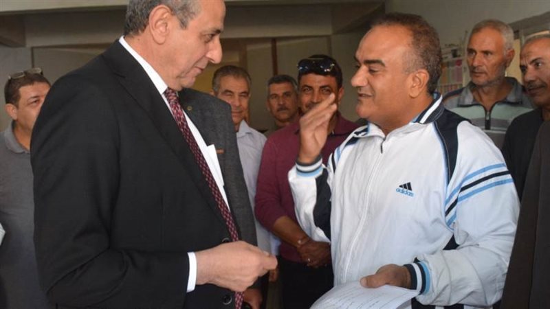 محافظ الغربية خلال