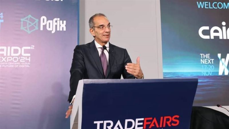 وزير الاتصالات من