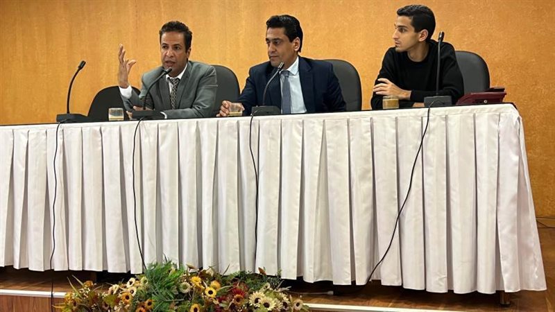 جانب من الزيارة