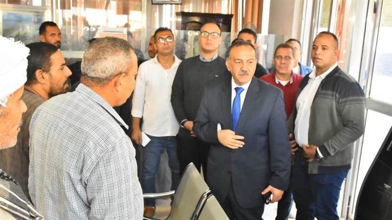 محافظ أسيوط يتفقد