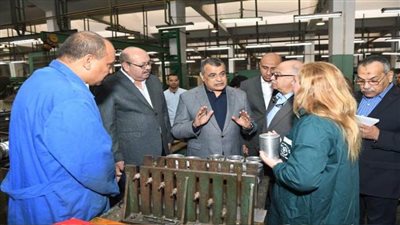 وزير الدولة للإنتاج الحربي يتفقد شركتي 