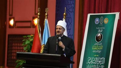 رئيس الجامعة الإسلامية اللاتينية يطالب بجلسات حوارية عالمية لتعزيز القيم ونشر الأخلاق