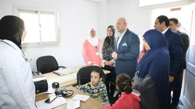 محافظ بنى سويف يزور