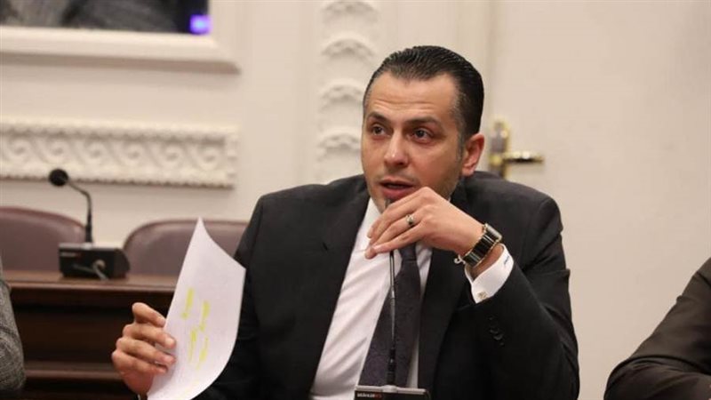 النائب أحمد عبدالجواد