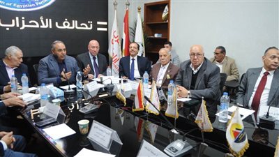 الأحزاب السياسية: أوامر 