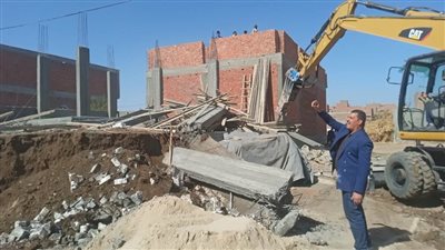 إزالة 15 حالة تعد على أراض زراعية وأملاك دولة بمركز القوصية في أسيوط