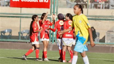 عاجل.. سيدات الأهلي 2009 يكتسحن الإسماعيلي بـ7 أهداف للاشيء 