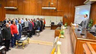 محافظ أسيوط يشدد على التنسيق بين رؤساء المراكز ووحدة المتغيرات لرصد وإزالة التعديات ومخالفات البناء بكافة أشكالها