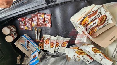 ضبط ٢٥٤ عبوة مواد غذائية منتهية الصلاحية بكفر الشيخ 