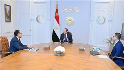 الرئيس يوجه بمواصلة تحسين مناخ الاستثمار ومواجهة التحديات الهيكلية التى تؤثر على الاقتصاد 