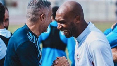 طاقم تحكيم لقاء الزمالك وبلاك بولز يصل القاهرة غدًا