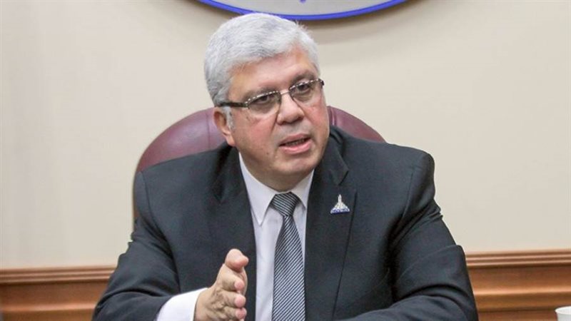 د.أيمن عاشور وزير