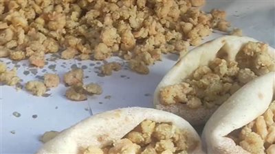 أرخص ساندويتش سي فود في مصر وبعشرة جنيهات بالإسماعيلية 