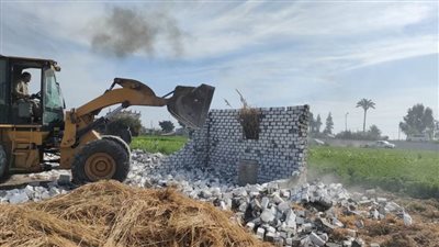 استمرار حملات الموجة 24 لإزالة التعديات وأعمال البناء المخالف بالبحيرة