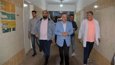  محافظ أسيوط يقرر إحالة 6 أطباء للتحقيق خلال جولة مفاجئة لمستشفى ديروط المركزي