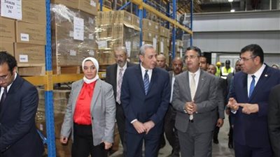 وزير التموين يوجه بتذليل العقبات لتنفيذ المراكز والمناطق التجارية بالمحافظات