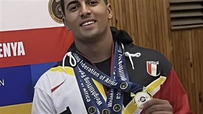 فوز طالب بكلية التربية الرياضية بأسيوط بثلاث ميداليات ذهبية في بطولة أفريقيا لرفع الأثقال