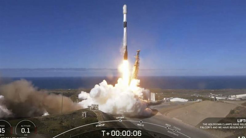 كوريا الشمالية تطلق