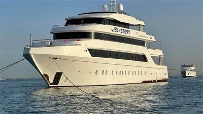 محافظ البحر الأحمر: إنقاذ 28 شخصًا من حادث غرق اللانش السياحي واستمرار البحث عن 17 آخرين