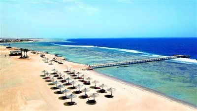 بيان عاجل من السياحة والآثار بشأن غرق يخت سفاري بجنوب مرسى علم