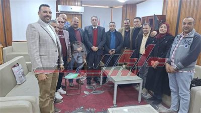 د. محمد أبوالسعد ونقيب العاملين بصحة كفر الشيخ يبحثان عددًا من المشكلات