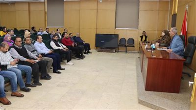 سكرتير بني سويف يترأس اجتماع لجنة 