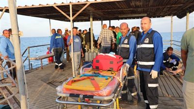 محافظ البحر الأحمر: القوات البحرية تنجح في إنقاذ شخص سويسري في حادث غرق مركب مرسى علم