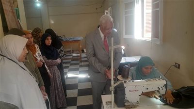 أسيوط: تدريب 20 فتاة على مهنة التفصيل والخياطة ضمن مبادرة 