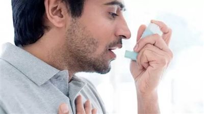 مشكلات في النوم وضيق بالتنفس.. أعراض الربو وطرق تجنب نوباته