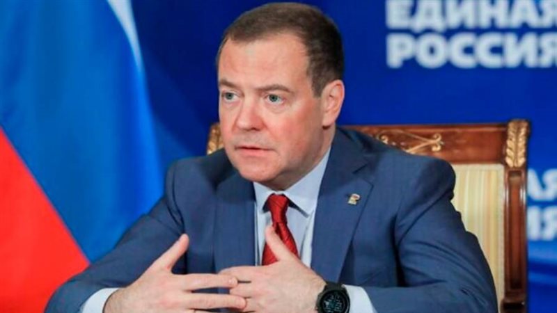 دميتري ميدفيديف