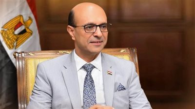 رئيس جامعة أسيوط يُصدر4 قرارات بتعيين وتجديد تكليف قيادات أكاديمية