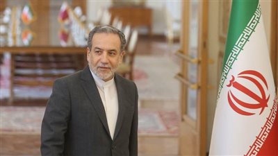 وزير الخارجية الإيراني يؤكد لنظيره اللبناني دعم طهران لوقف النار في لبنان