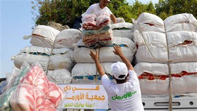 بالصور.. انطلاق حملة ستر ودفا لتوزيع البطاطين على الأسر الأولى بالرعاية بالغربية