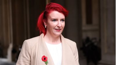 عاجل| وزيرة النقل البريطانية تستقيل من منصبها بسبب 