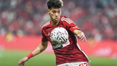 عاجل.. مشاكل إمام عاشور تتطاير من الفضاء العام إلى غرفة ملابس الأهلي