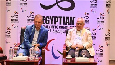 رئيس البارالمبية الدولية يلتقي أبطال مصر ويشيد باهتمام الرئيس بالرياضة البارالمبية