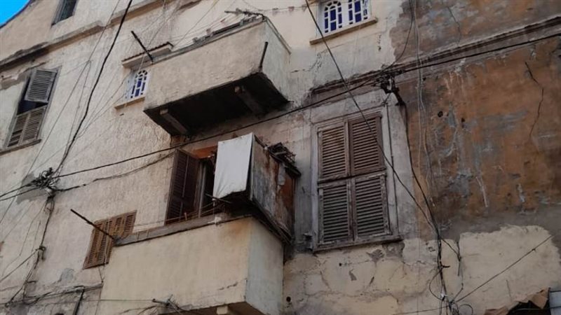 انهيار أجزاء من عقار