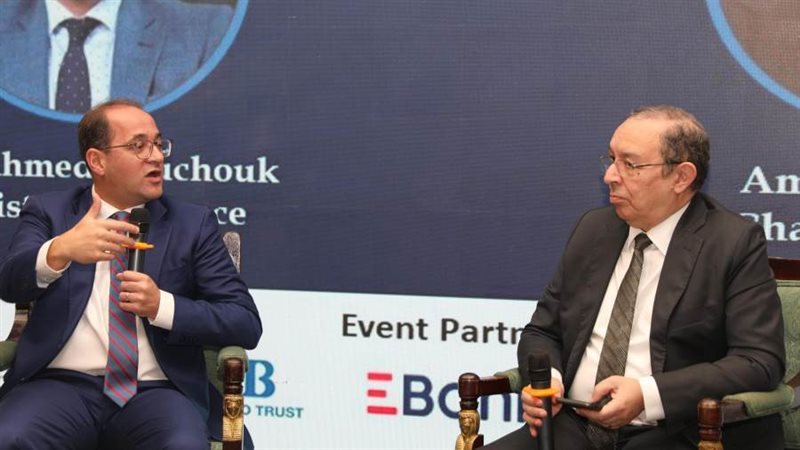 وزير المالية خلال