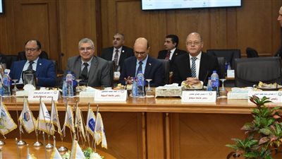 رئيس جامعة سوهاج يشارك باجتماع الأعلى للجامعات